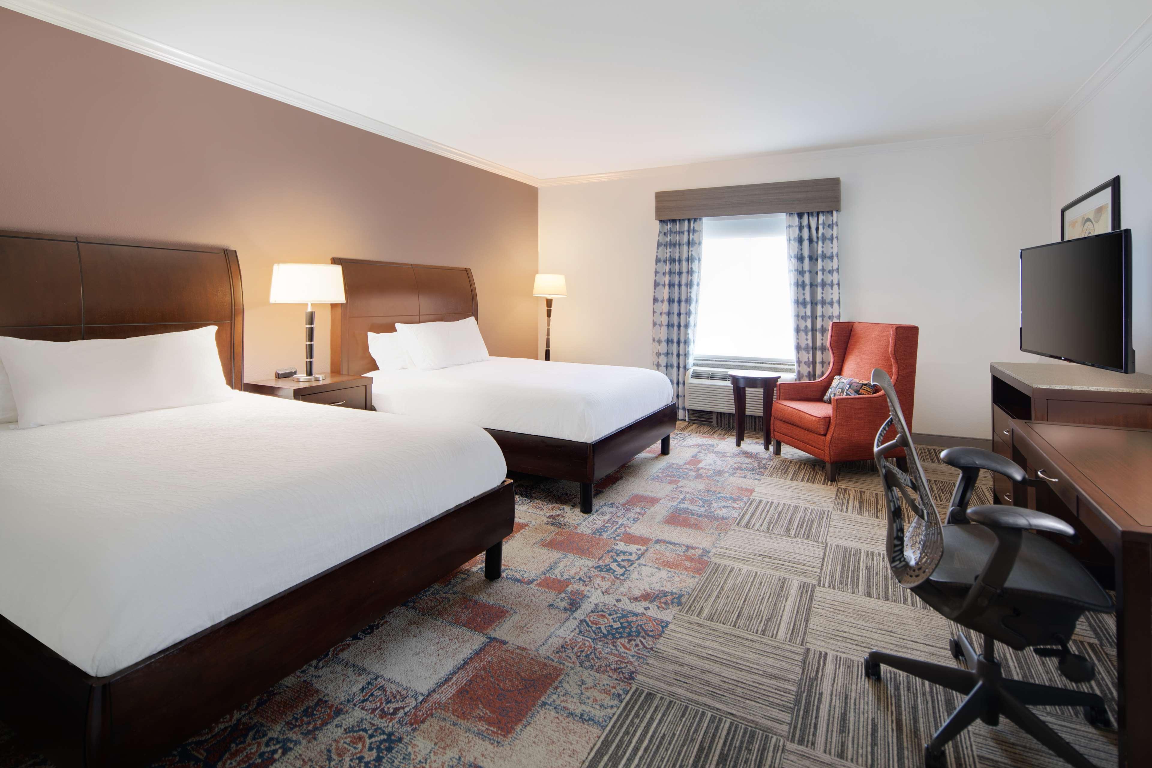 Hilton Garden Hotel 3*