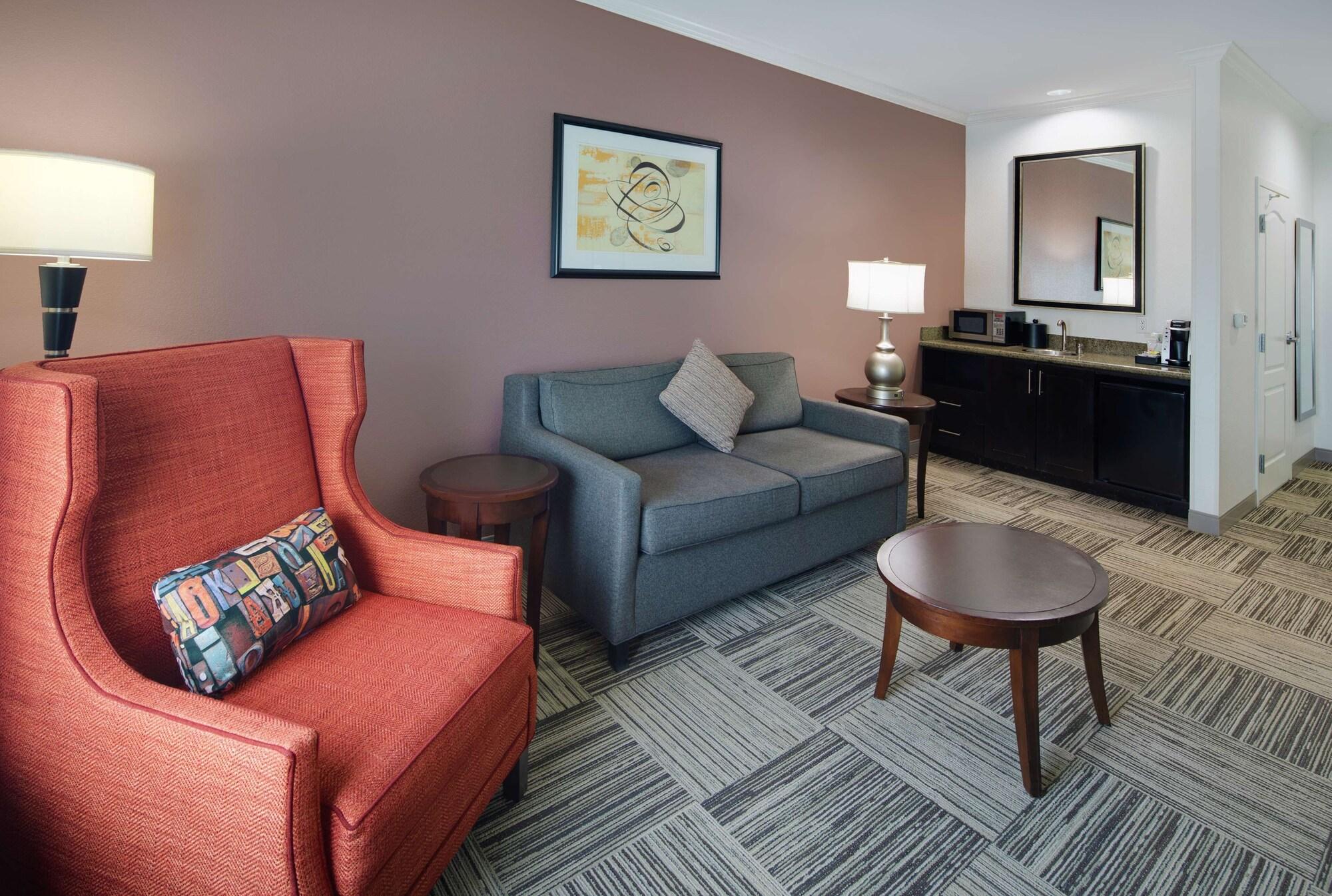Hilton Garden 3*