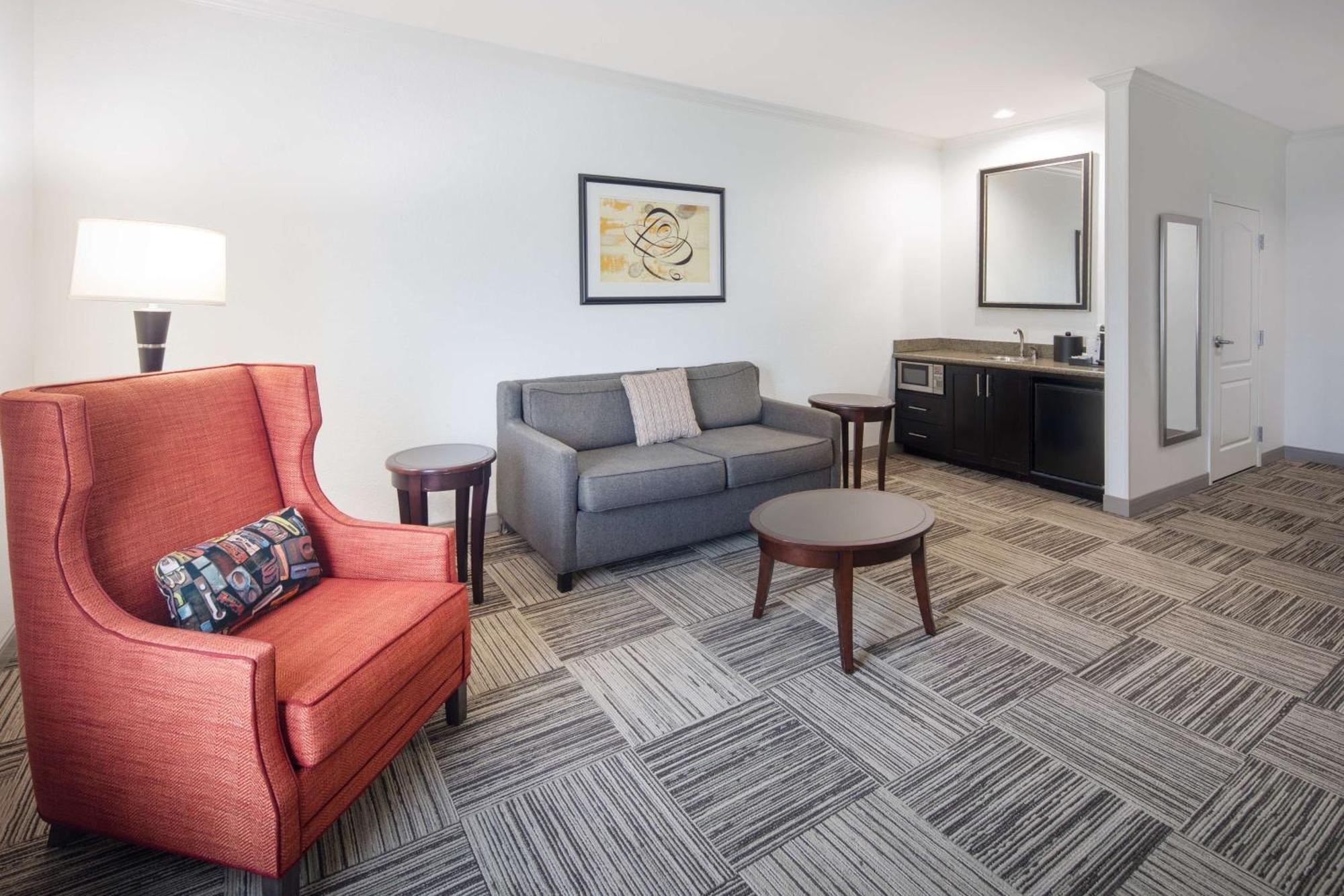 Hilton Garden 3*
