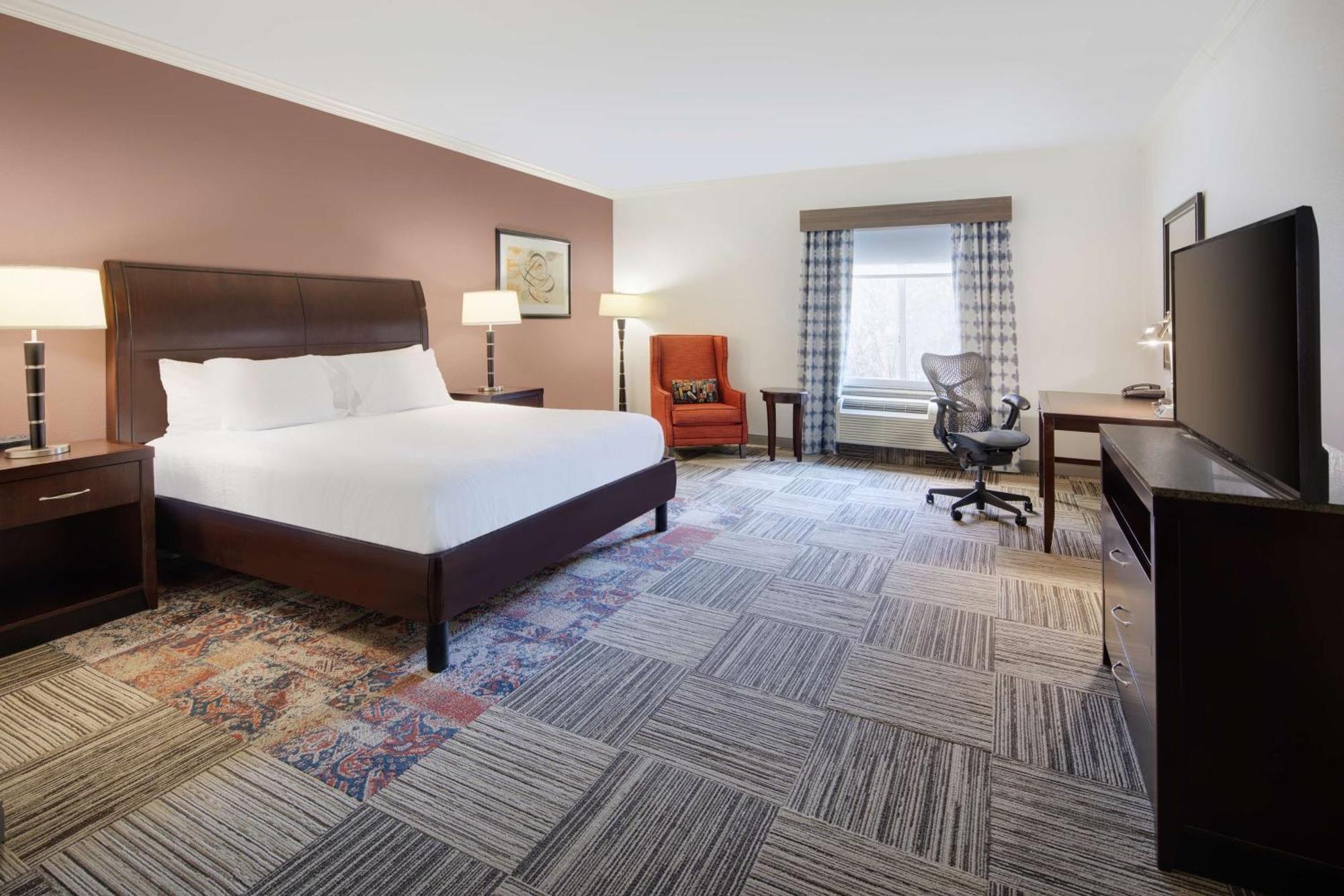 Hilton Garden 3*